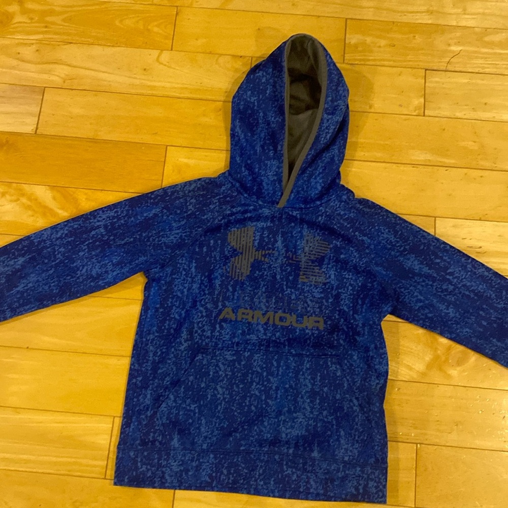 Navy blue under armor hoodie with light blue royal blue navy blue markings